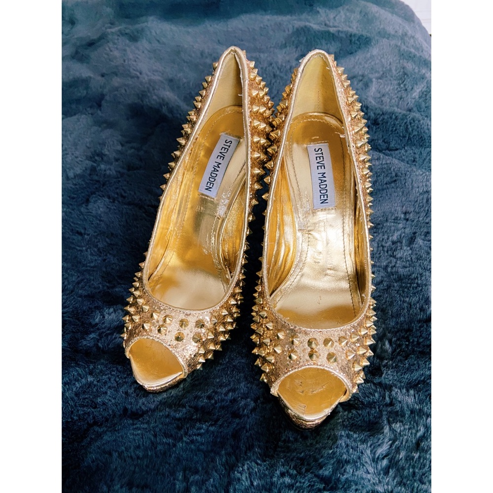 Gold Studded Steve Madden Heels